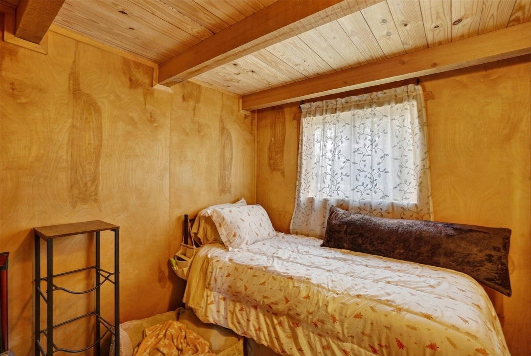 5135 11 MIle Road Burlington, MI 49029 - Photo 14 of 28 14-5135-11-MIle-Rd-WindowStill-Photograp