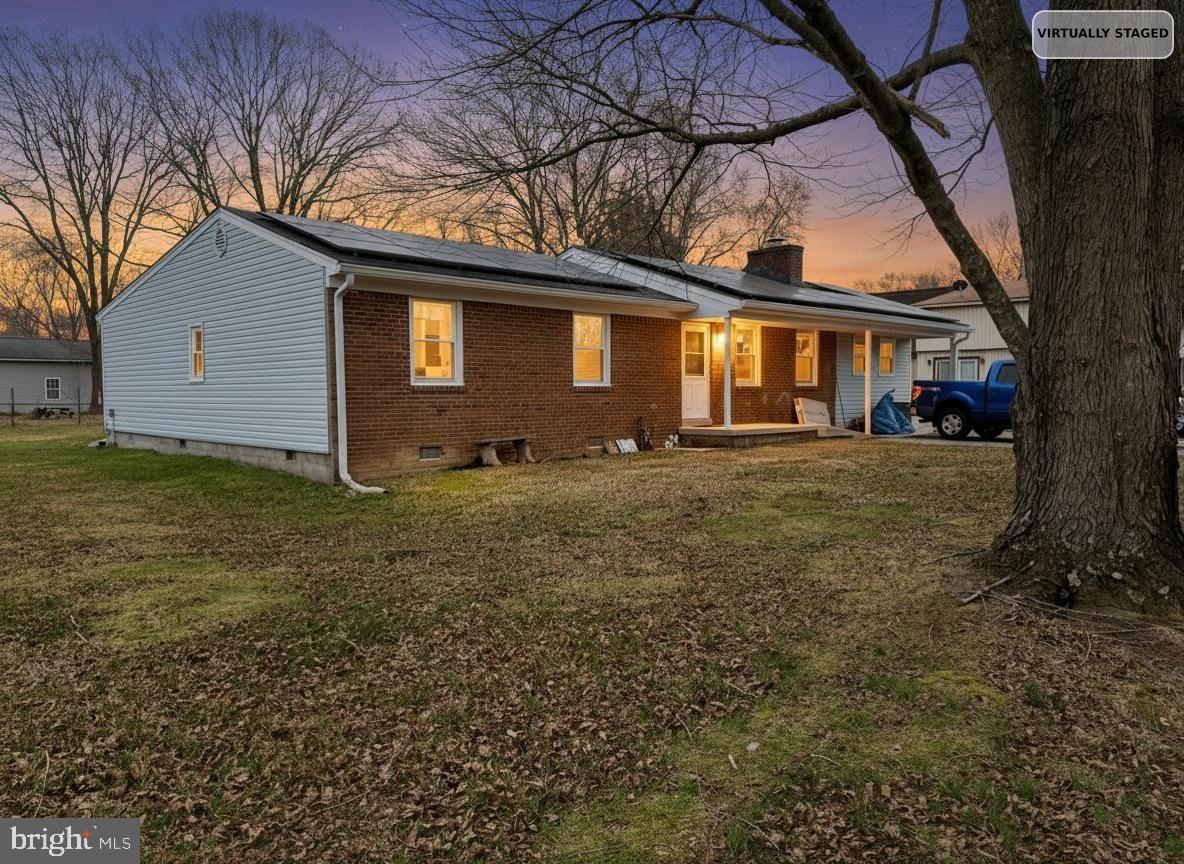 Charming home at dusk, inviting tranquility.