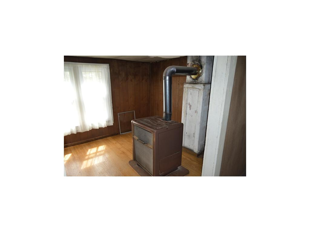 170 Vaughn Road Hampton, TN 37658 - Photo 9 of 15 DenLaundry