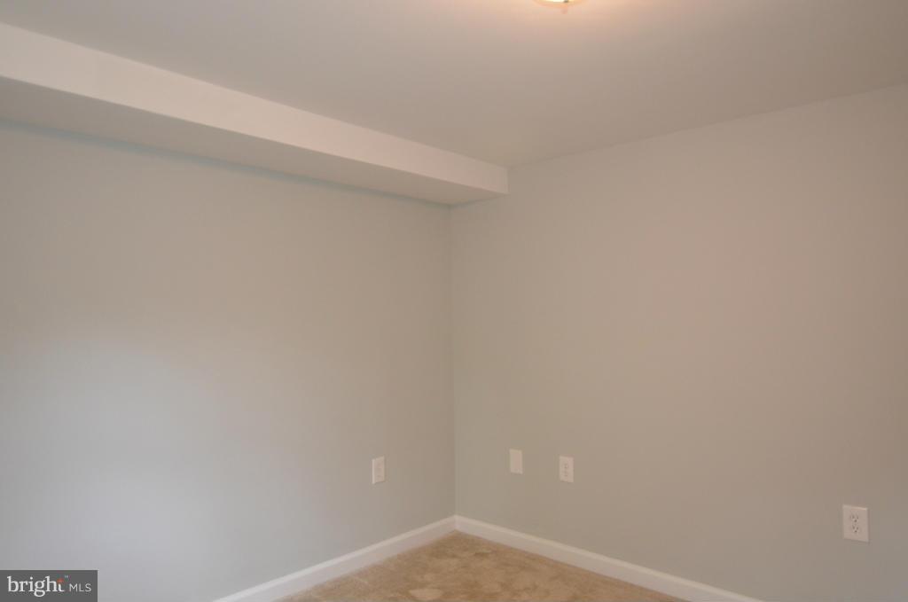 6724 Larkspur Road Morningside, MD 20746 - Photo 27 of 30 Bedroom