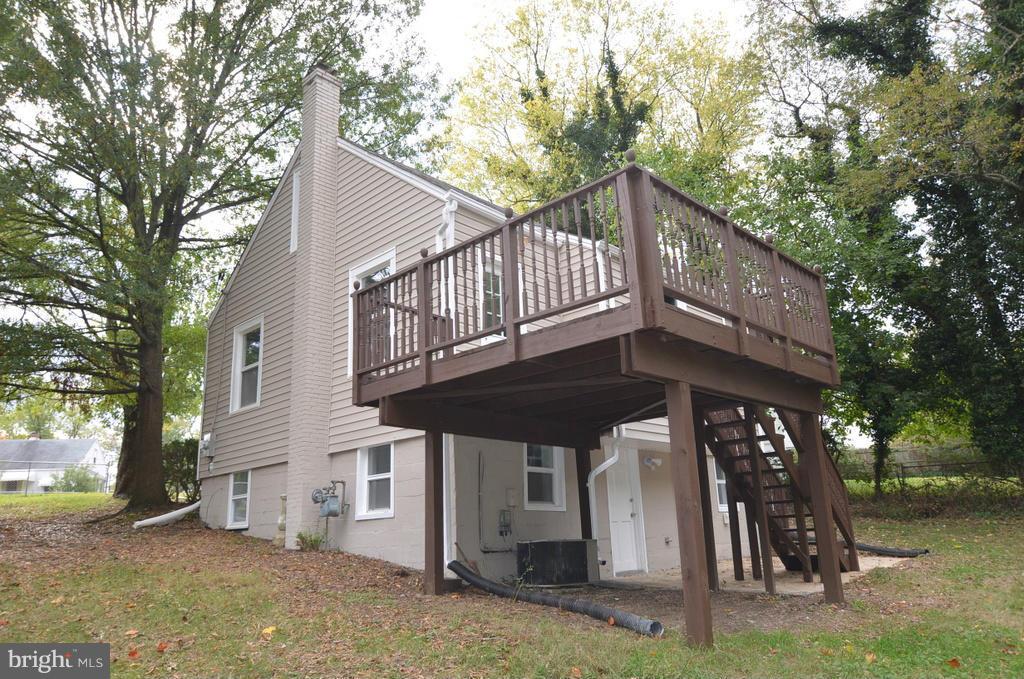 6724 Larkspur Road Morningside, MD 20746 - Photo 30 of 30 Exterior (Rear)