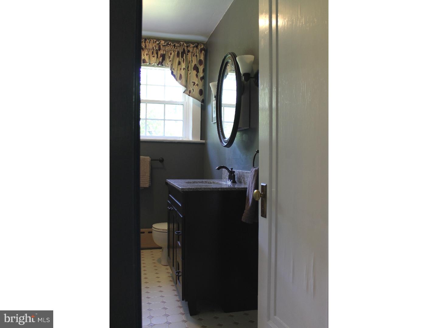 18 Mansion Road Springfield, PA 19064 - Photo 18 of 25 Bathroom