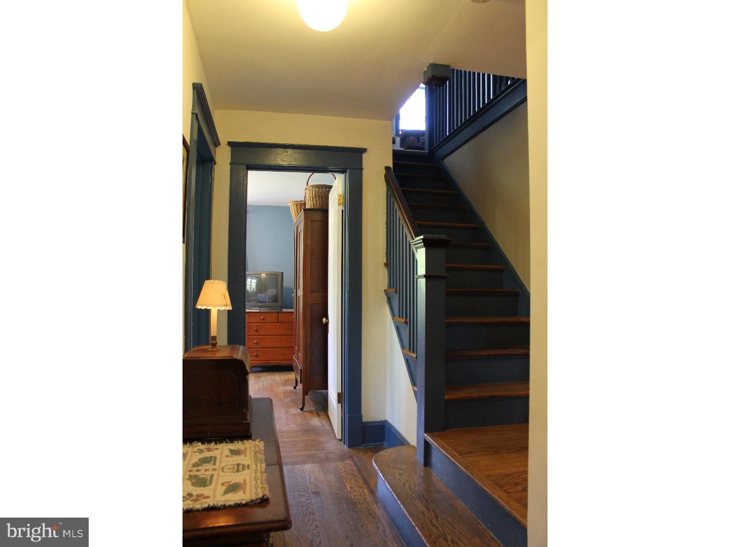 18 Mansion Road Springfield, PA 19064 - Photo 19 of 25 Hallway