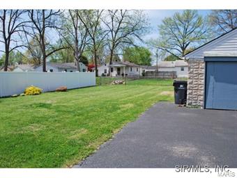 641 Royal Heights Road Belleville, IL 62226 - Photo 13 of 14 Gallery Image 13