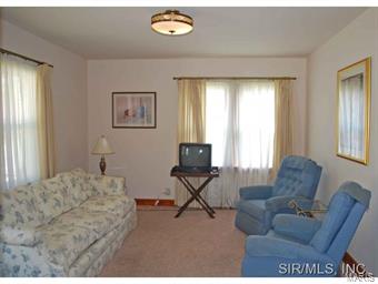 641 Royal Heights Road Belleville, IL 62226 - Photo 3 of 14 Gallery Image 3