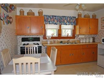 641 Royal Heights Road Belleville, IL 62226 - Photo 5 of 14 Gallery Image 5