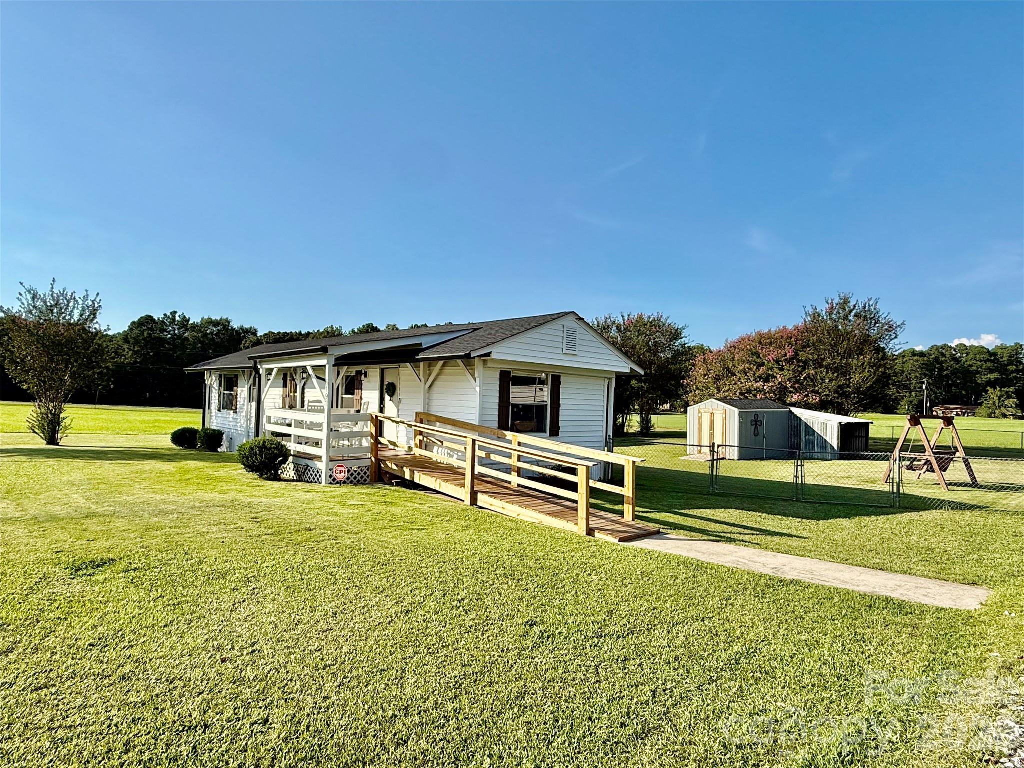 6191 Richburg Road Great Falls, SC 29055 - Photo 4 of 30 Gallery Image 4