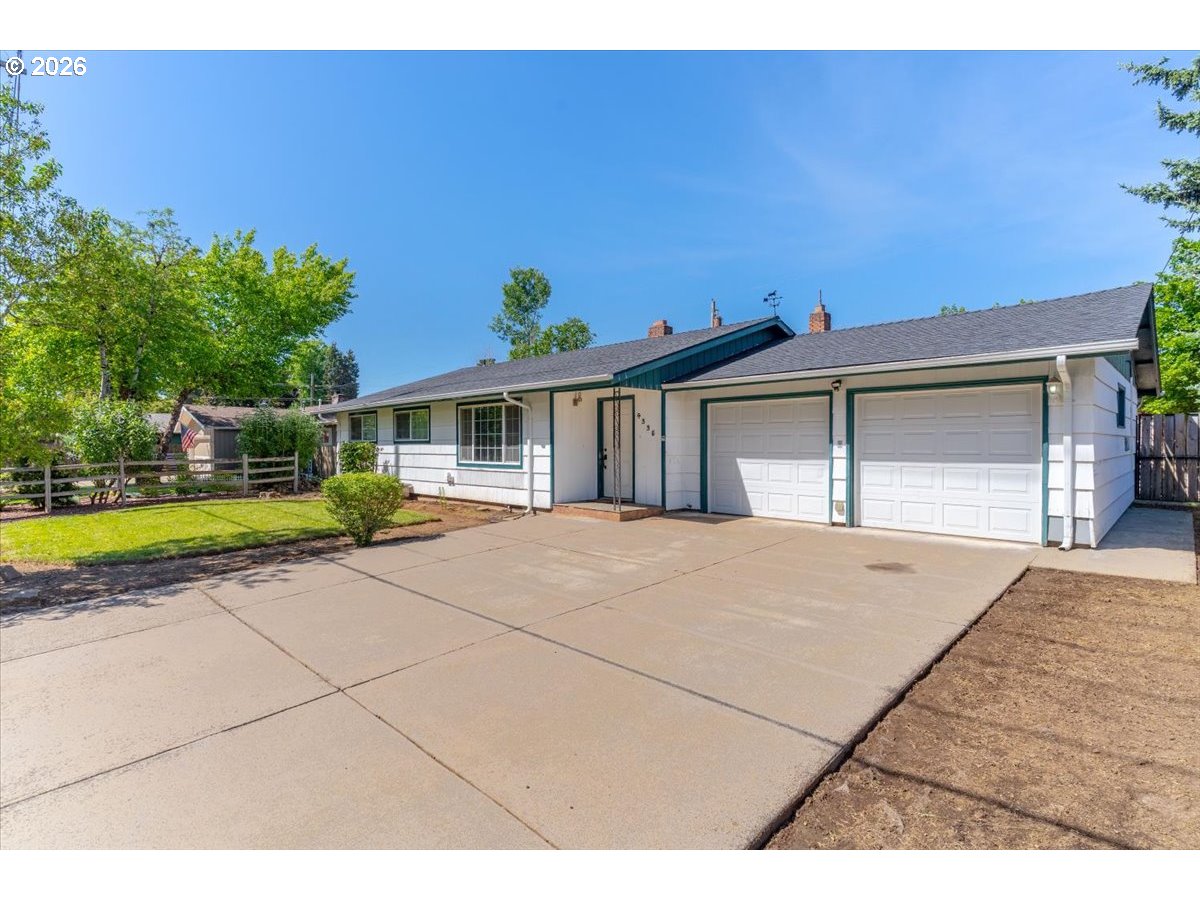 4335 Lone Oak Road Southeast Salem, OR 97302 - Photo 4 of 35