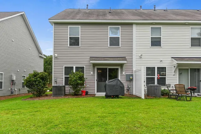 $2,200 | 111 Cozy Nest Way, Summerville, SC 29483