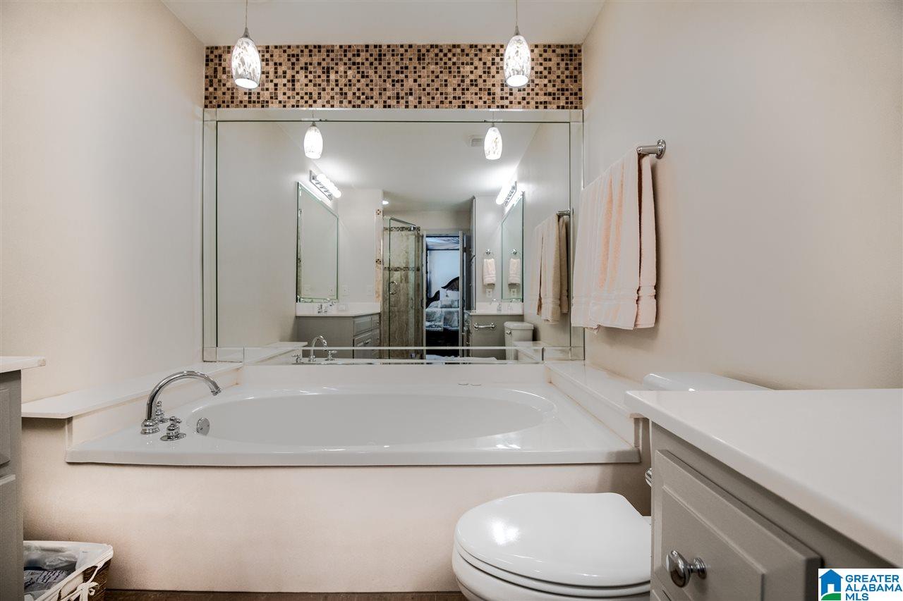 902 Stuart Street Birmingham, AL 35209 - Photo 23 of 44