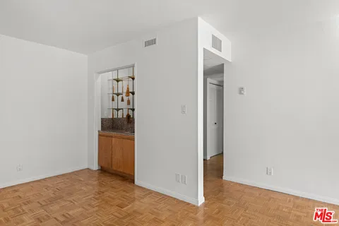 $650,000 | 1300 Midvale Avenue, Unit 408, Los Angeles, CA 90024