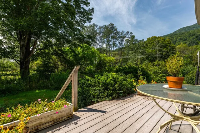 $464,500 | 120 Village Street, Dorset, VT 05253