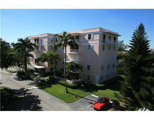 869 Via Cabana, Unit 2A Boca Raton, FL 33432 - Photo 1 of 16 Primary Photo
