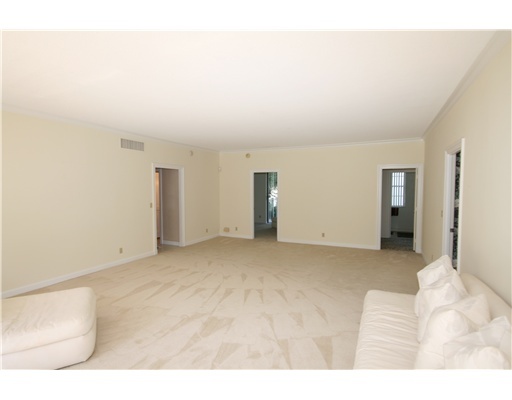869 Via Cabana, Unit 2A Boca Raton, FL 33432 - Photo 8 of 16 Additional Photo