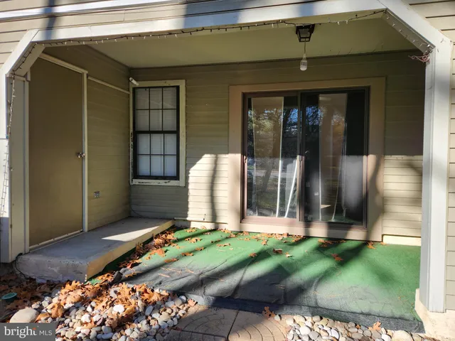 $1,950 | 5 Summit Court, Marlton, NJ 08053