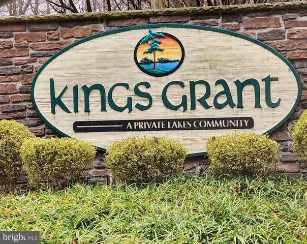 $1,950 | 5 Summit Court, Marlton, NJ 08053