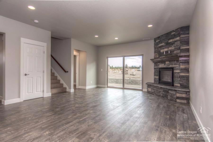 62905 Northeast Daniel Road Bend, OR 97701 - Photo 2 of 22 Gallery Image 2