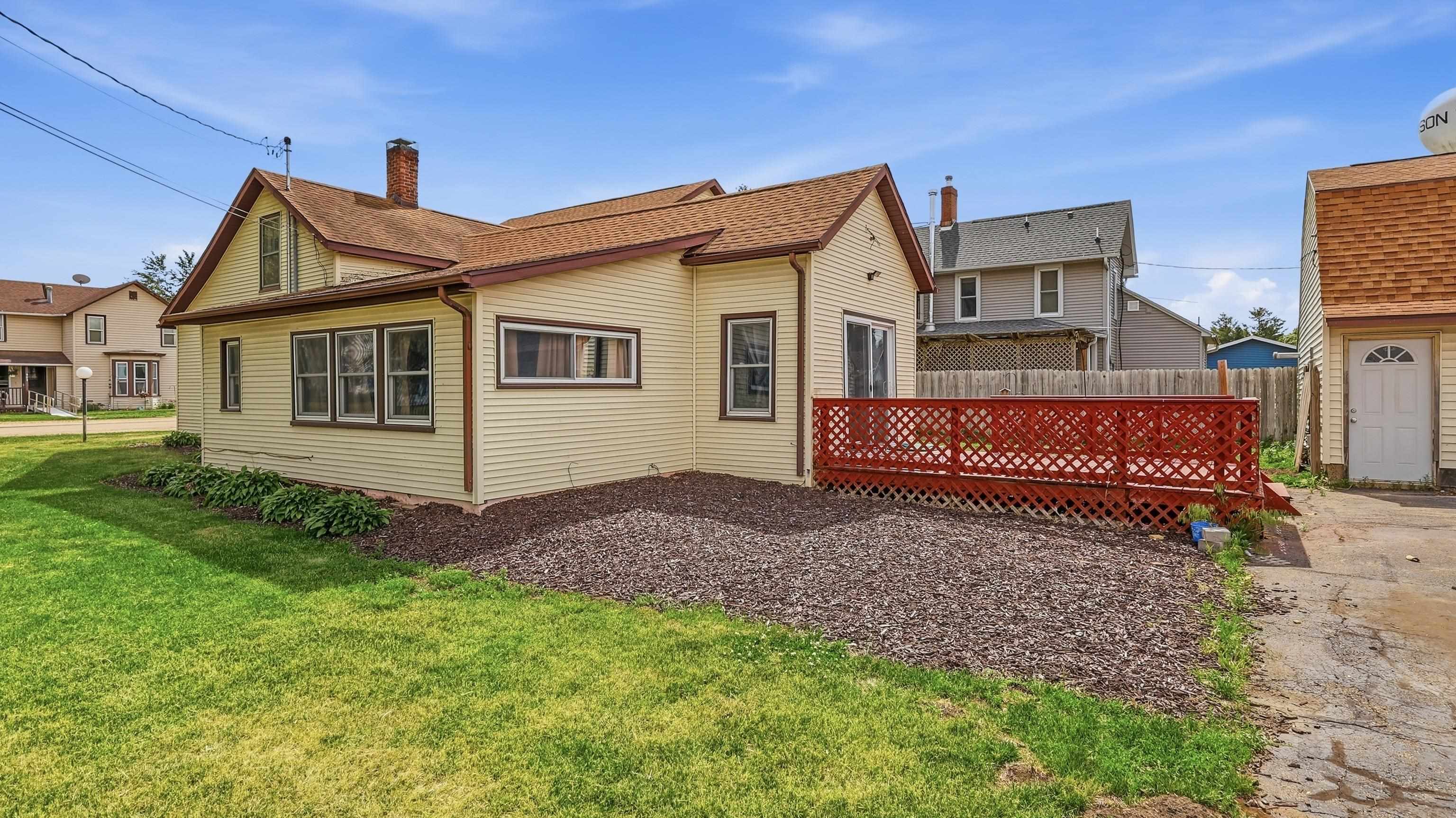 804 Walnut Street Thomson, IL 61285 - Photo 2 of 15