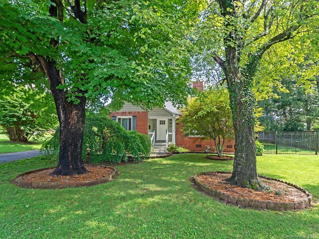 331 North Country Club Road Brevard, NC 28712 - Photo 3 of 47 Gallery Image 3