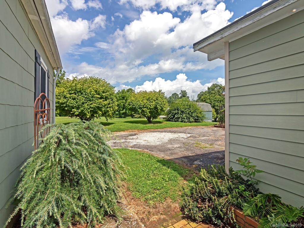 331 North Country Club Road Brevard, NC 28712 - Photo 47 of 47 Gallery Image 47