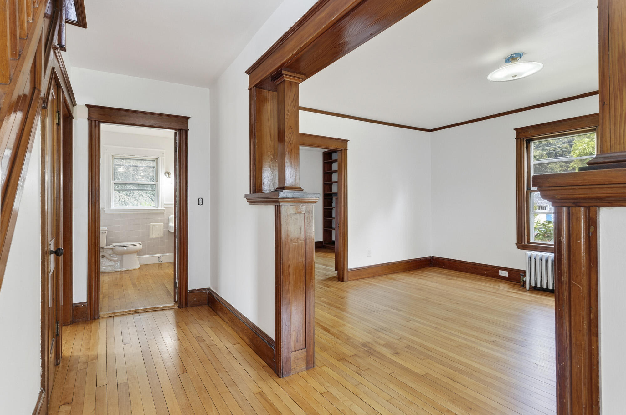 86 Gleckler Road Portland, ME 04103 - Photo 4 of 50 Entry to Living Room