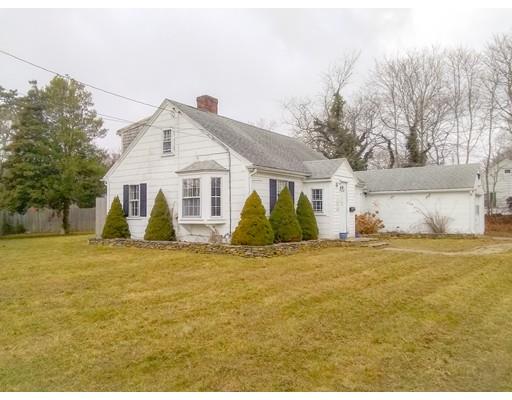 145 Oak Neck Road Barnstable, MA 02601 - Photo 2 of 10 Gallery Image 2