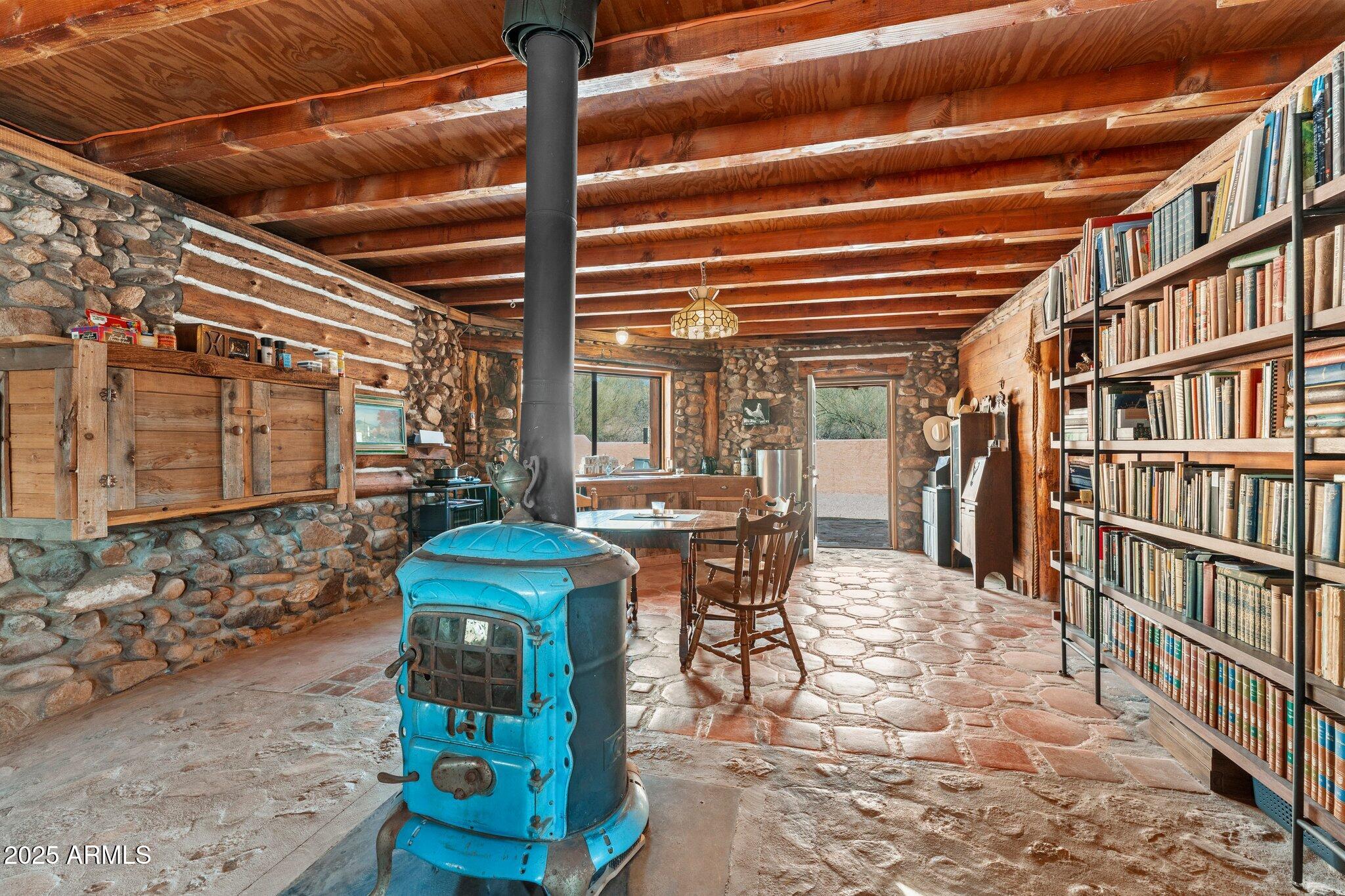 35400 South Rincon Road Wickenburg, AZ 85390 - Photo 18 of 39 7-web-or-mls-DSC00593