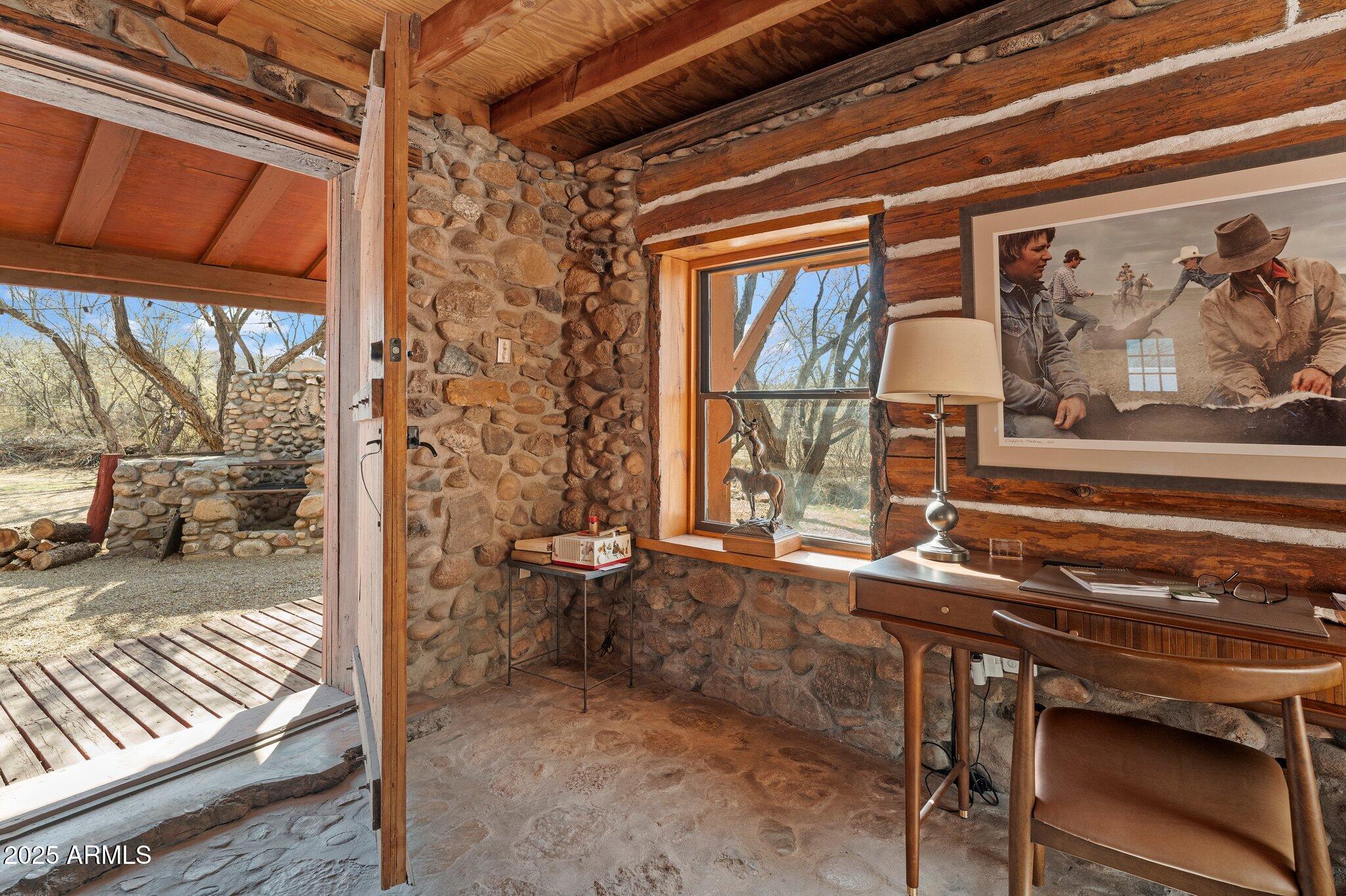 35400 South Rincon Road Wickenburg, AZ 85390 - Photo 29 of 39 21-web-or-mls-DSC00663
