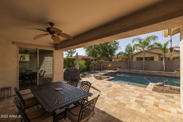 a view of outdoor space garden and entertaining space