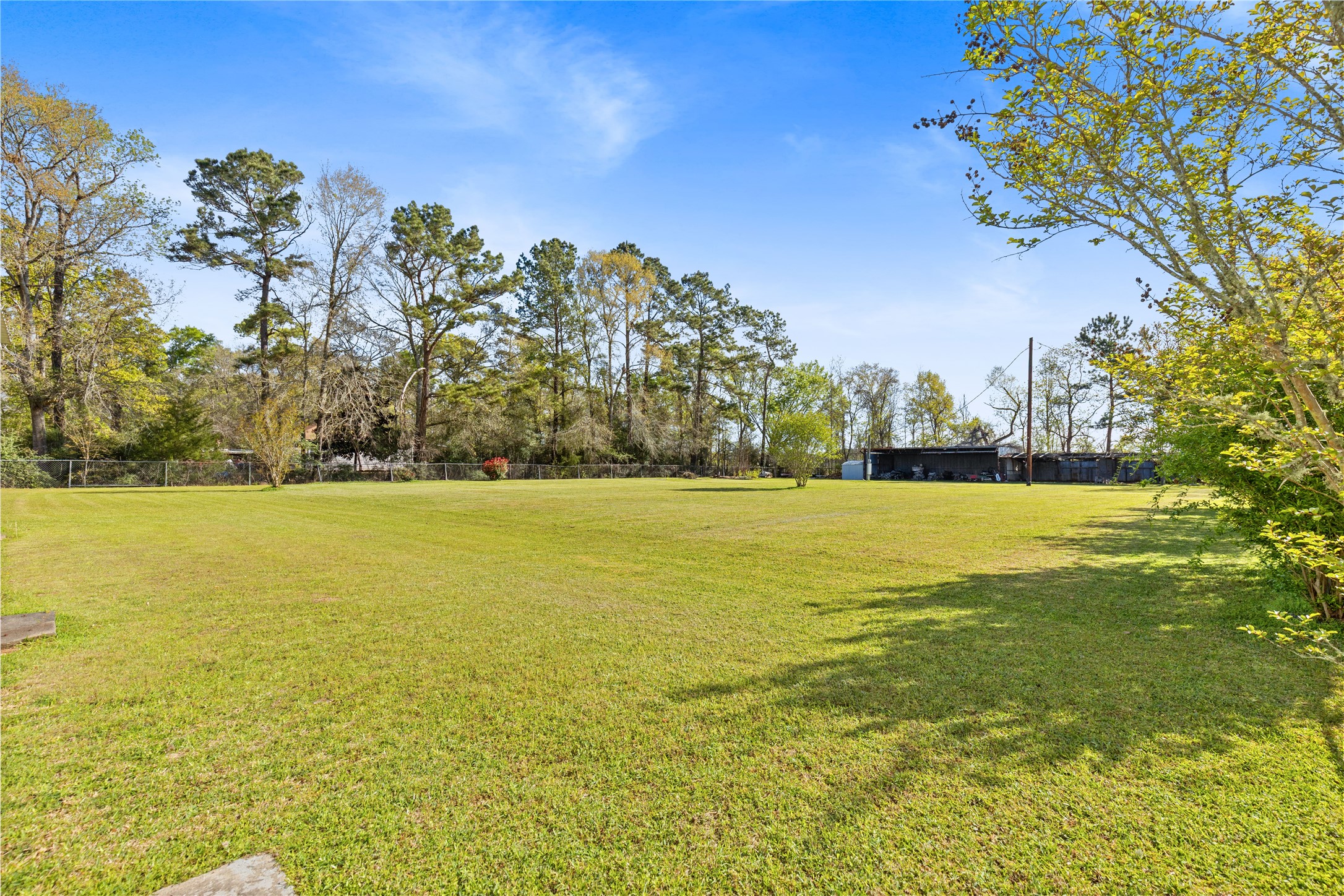 11547 Crockett Martin Road Conroe, TX 77306 - Photo 34 of 46