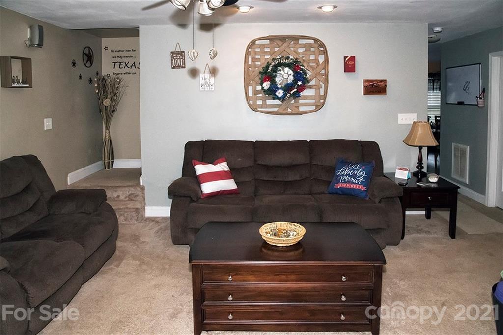 729 Sparrow Springs Road Kings Mountain, NC 28086 - Photo 12 of 37 Gallery Image 12