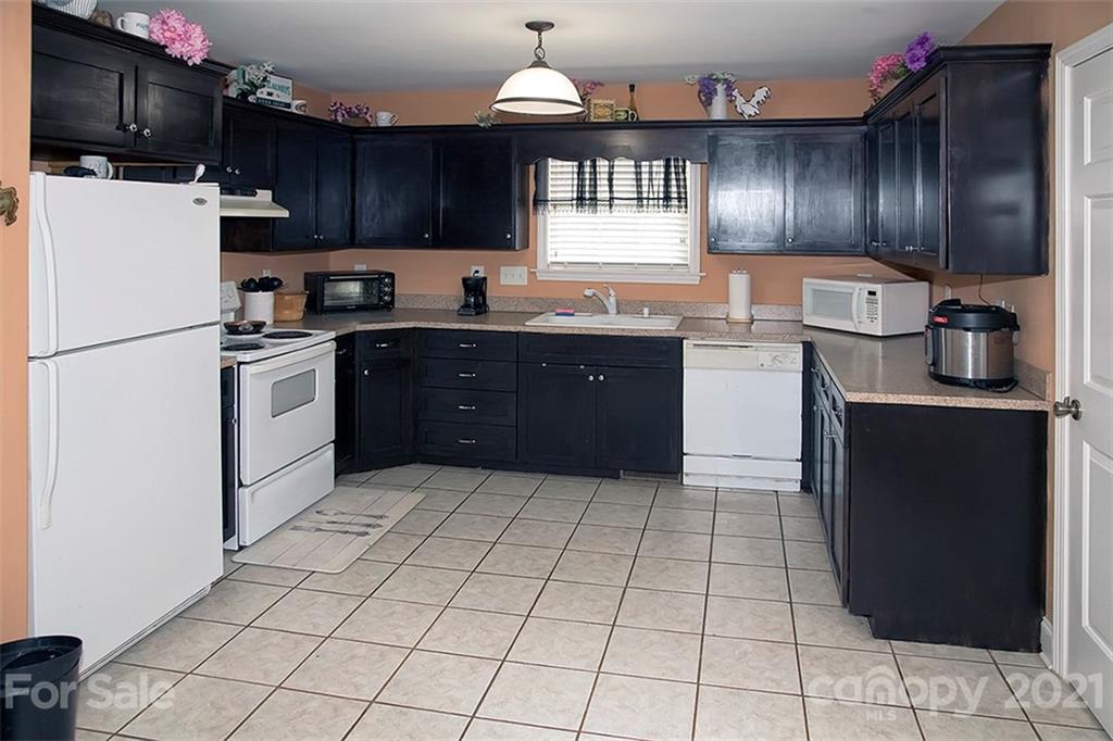 729 Sparrow Springs Road Kings Mountain, NC 28086 - Photo 13 of 37 Gallery Image 13