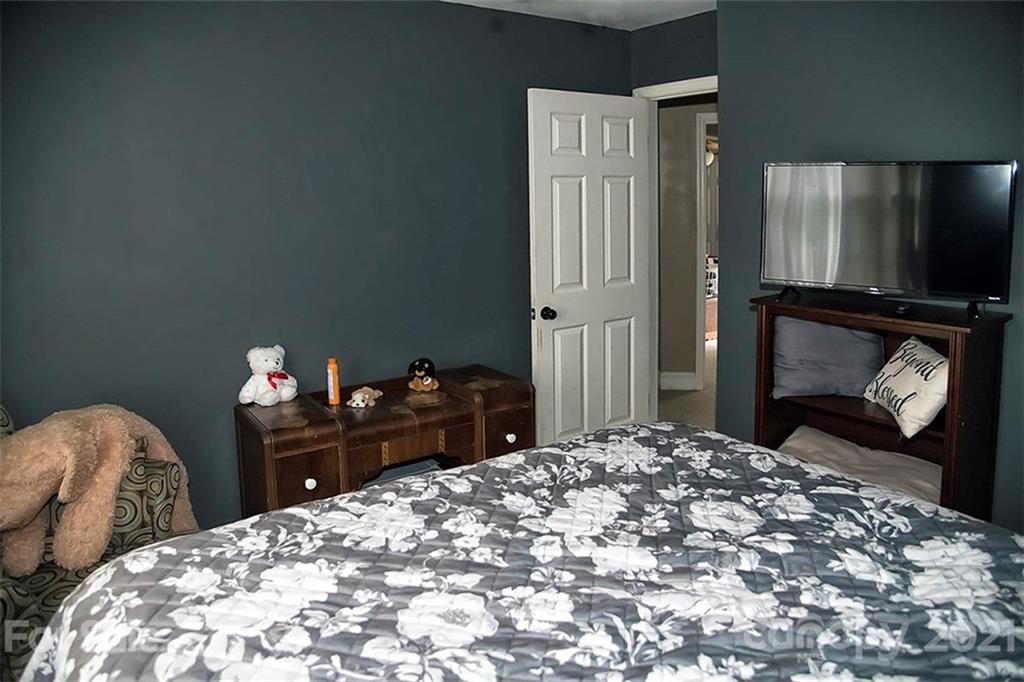 729 Sparrow Springs Road Kings Mountain, NC 28086 - Photo 29 of 37 Gallery Image 29