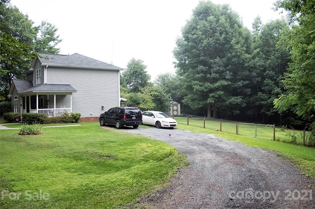 729 Sparrow Springs Road Kings Mountain, NC 28086 - Photo 6 of 37 Gallery Image 6