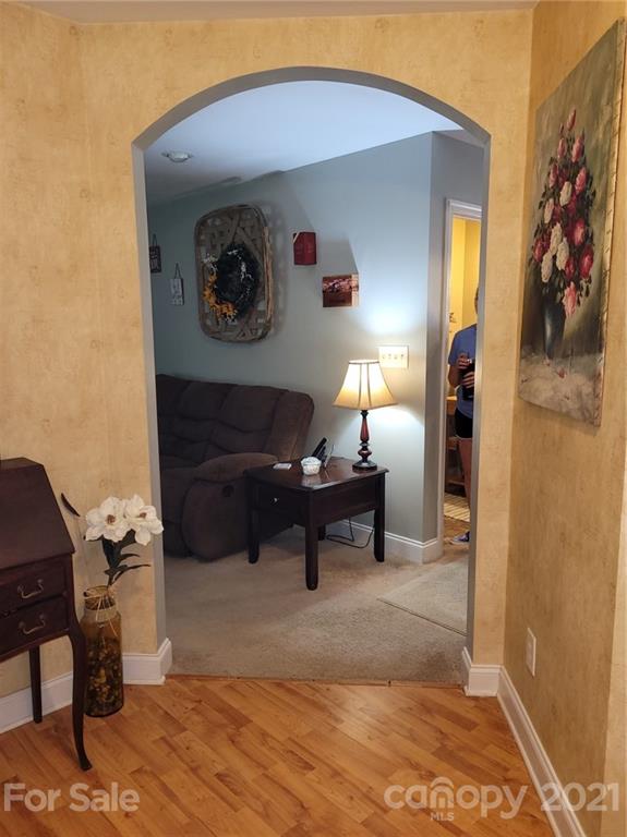 729 Sparrow Springs Road Kings Mountain, NC 28086 - Photo 8 of 37 Gallery Image 8