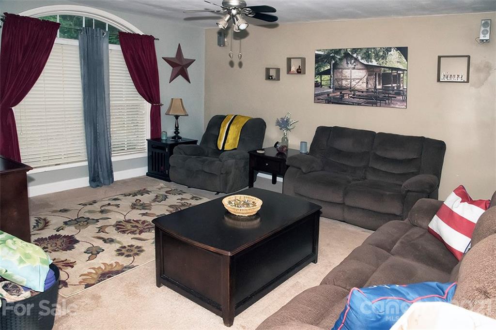 729 Sparrow Springs Road Kings Mountain, NC 28086 - Photo 10 of 37 Gallery Image 10