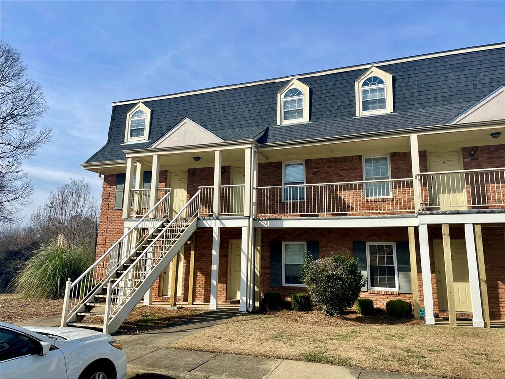 1761 Wire Road, Unit 2 Auburn, AL 36832 - Photo 1 of 18 Gallery Image 1