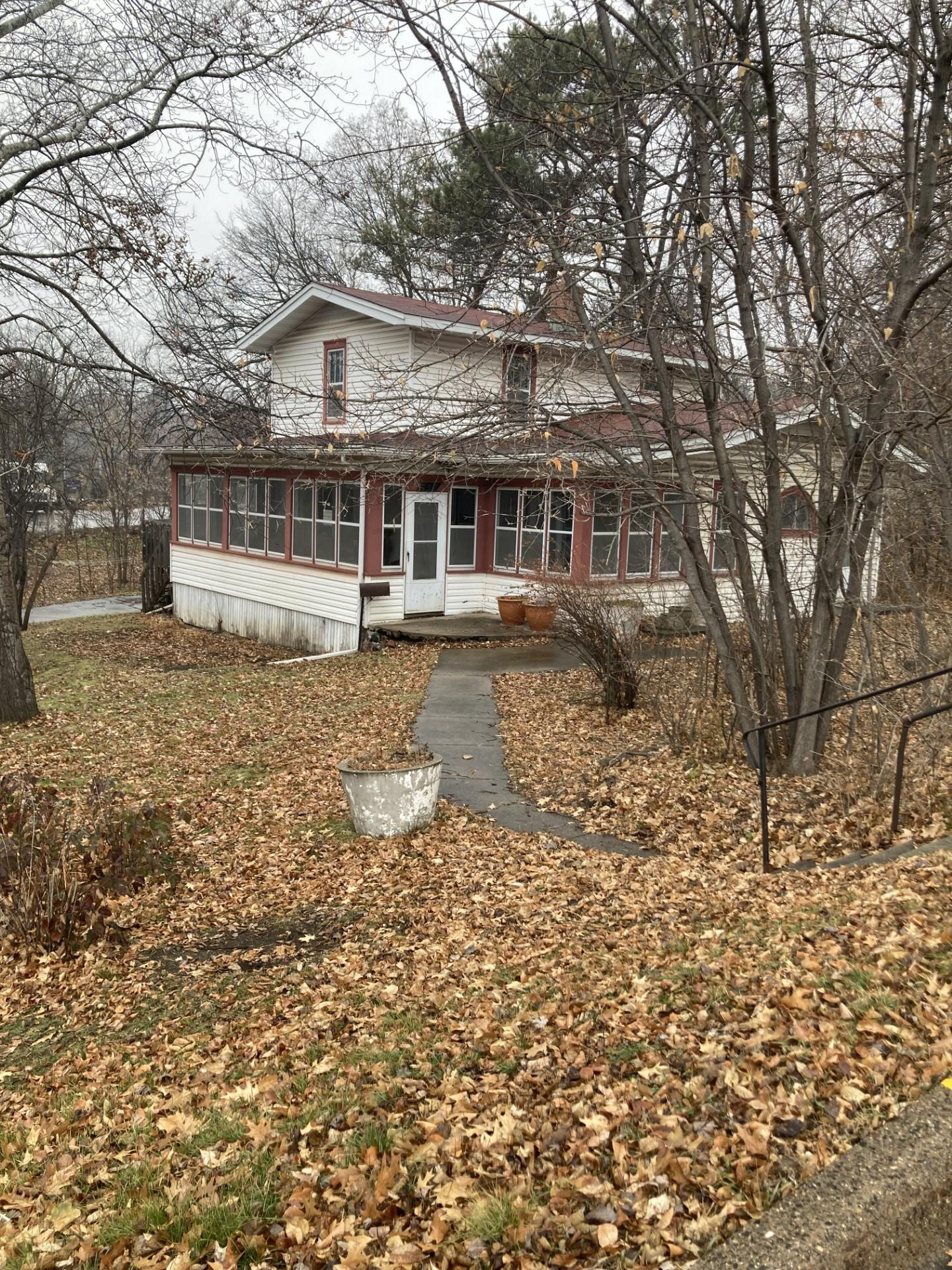 109 Avenue South, Wayzata, MN 55391 Compass