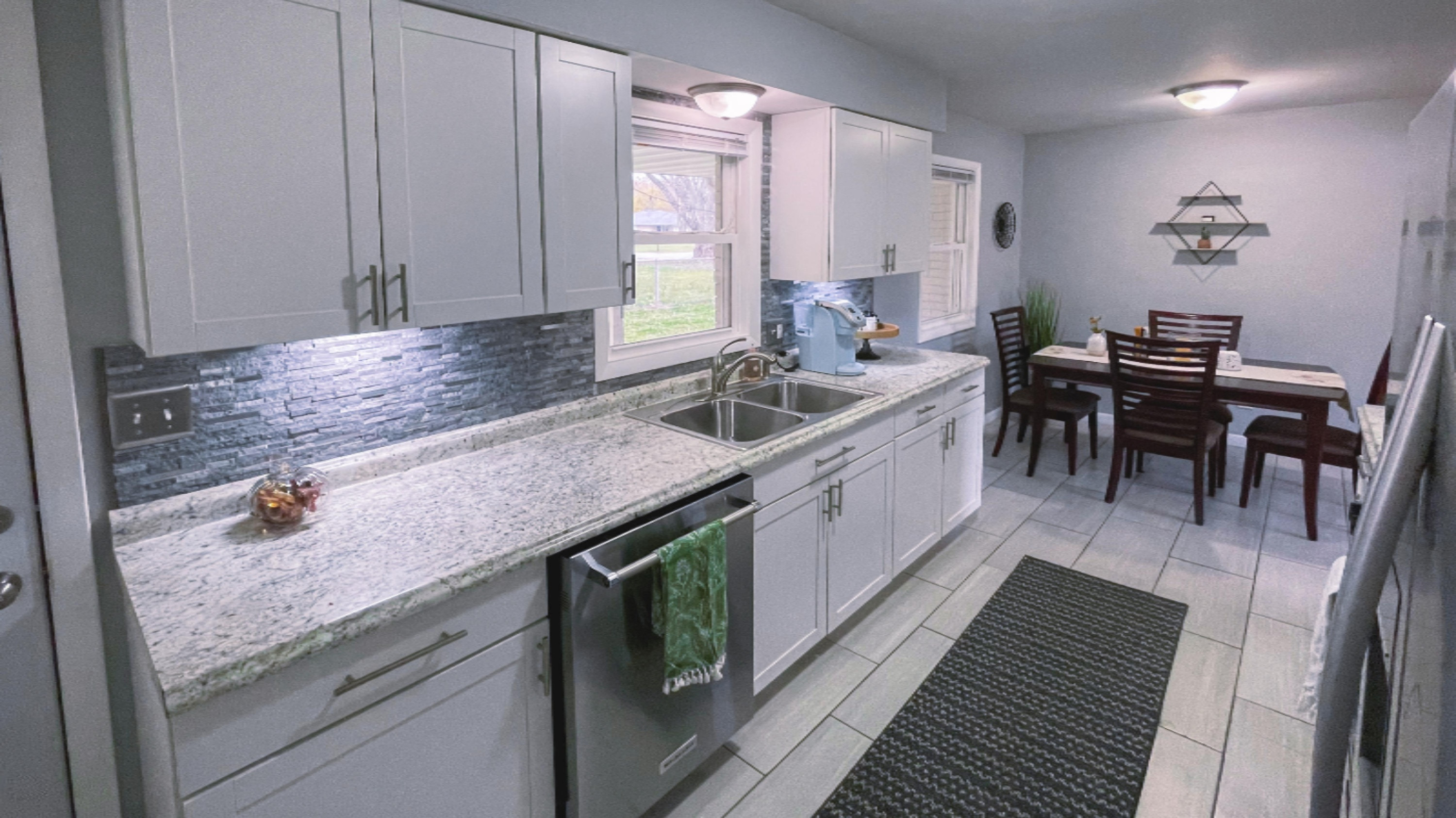 2195 Russell Road Benton Harbor, MI 49022 - Photo 5 of 25 11