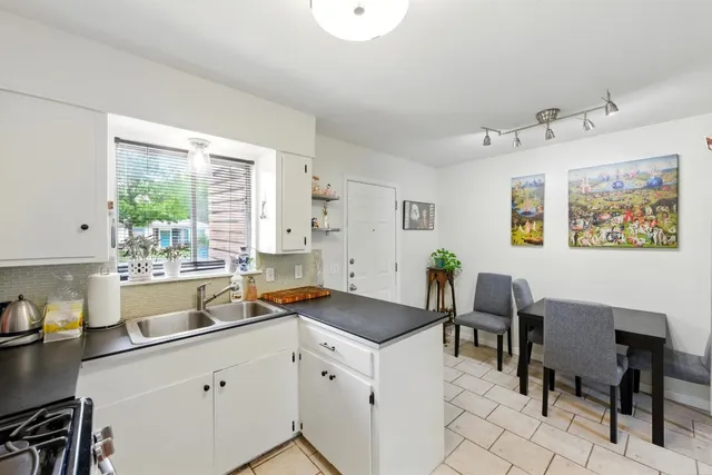 $600,000 | 606 West N Loop Boulevard, Austin, TX 78751