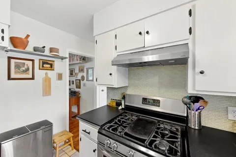 $600,000 | 606 West N Loop Boulevard, Austin, TX 78751