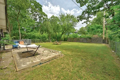 $600,000 | 606 West N Loop Boulevard, Austin, TX 78751