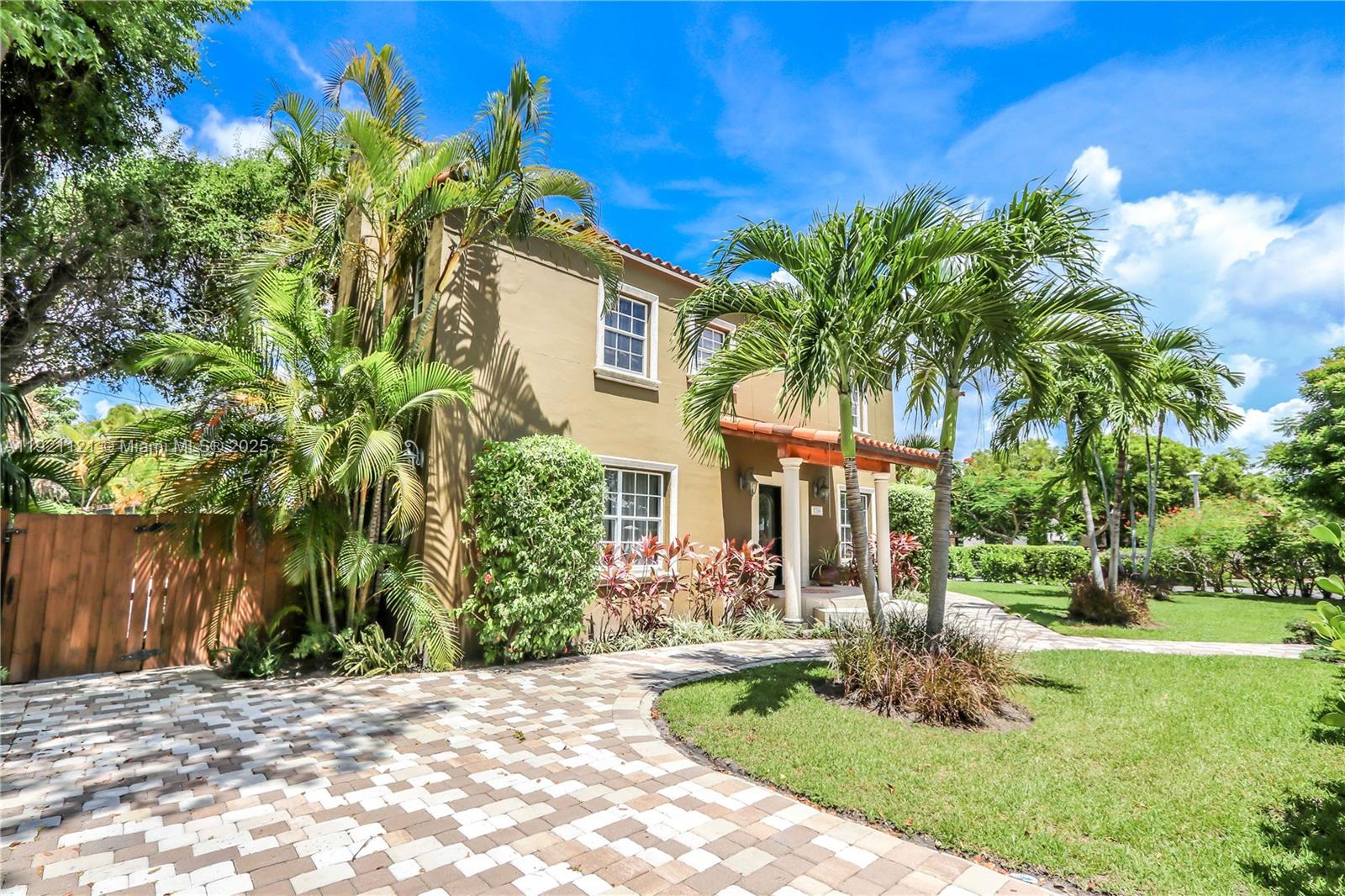 1700 Southwest 14th Avenue Miami, FL 33145 - Photo 2 of 37