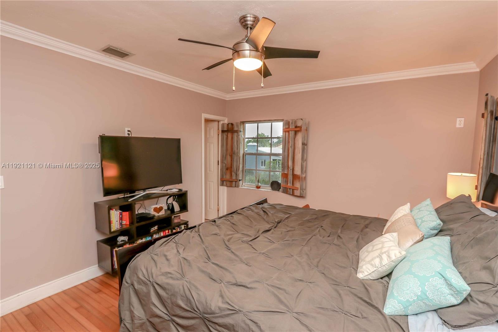 1700 Southwest 14th Avenue Miami, FL 33145 - Photo 31 of 37 1st Bed