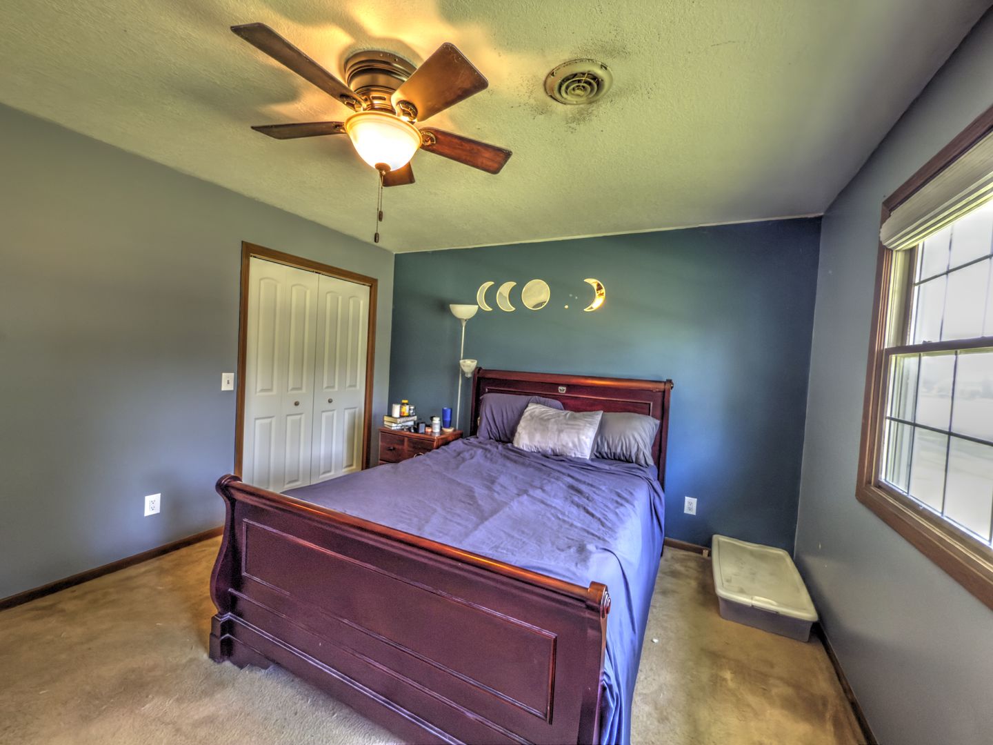 557 North 5th Street Watseka, IL 60970 - Photo 7 of 9 a bedroom with a bed and window