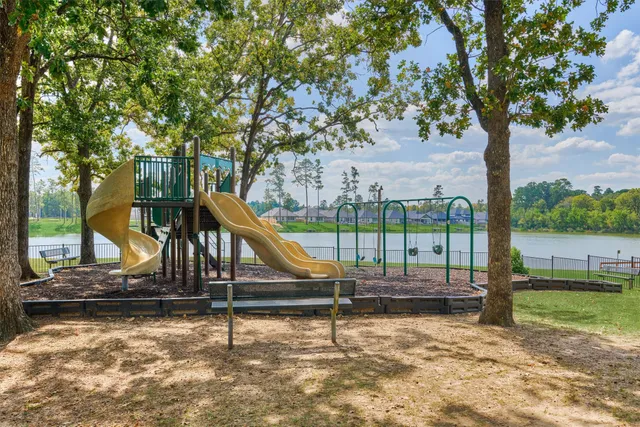 $283,000 | 12139 La Salle River Road, Conroe, TX 77304