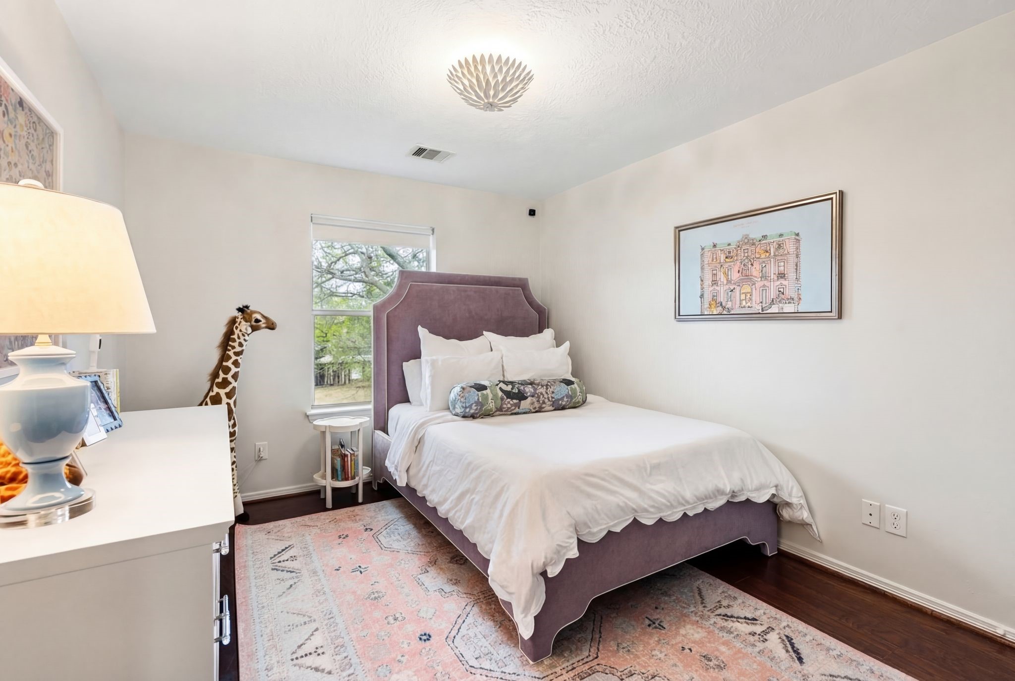 834 West 18th Street, Unit B Houston, TX 77008 - Photo 24 of 24 Secondary bedroom 2 with walk-in closet