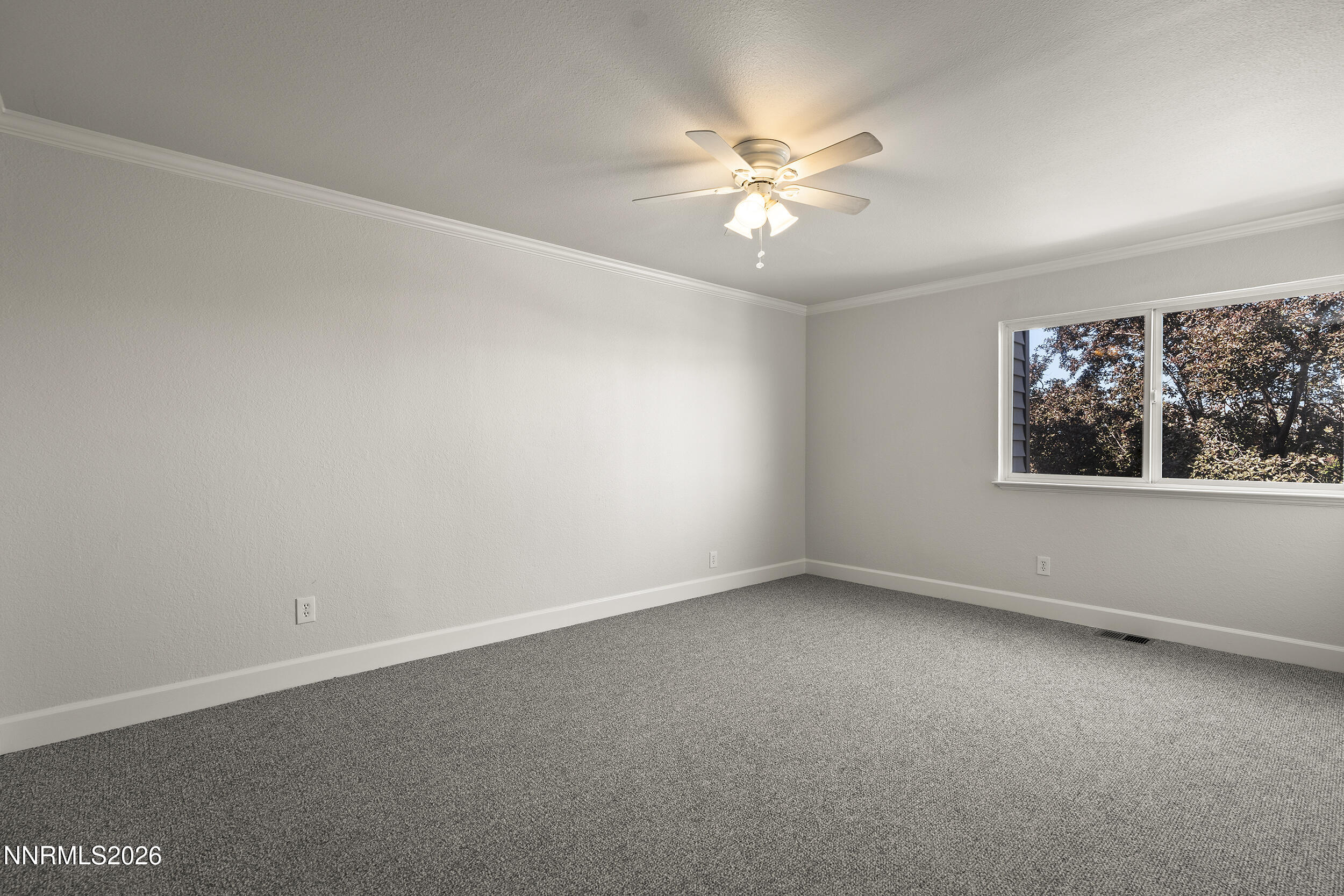 13900 Lear Boulevard Reno, NV 89506 - Photo 14 of 21 Primary Bedroom
