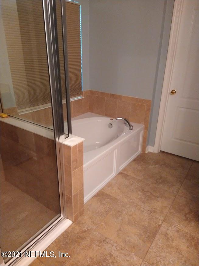 16099 Tisons Bluff Road Jacksonville, FL 32218 - Photo 17 of 23 16099 Tisons Bluff separate shower and t