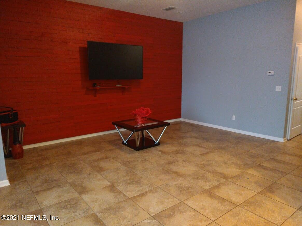 16099 Tisons Bluff Road Jacksonville, FL 32218 - Photo 9 of 23 living room 16099